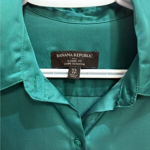 Banana Republic Green Button Down Shirt